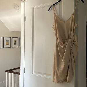 H&M beige gathered dress size small